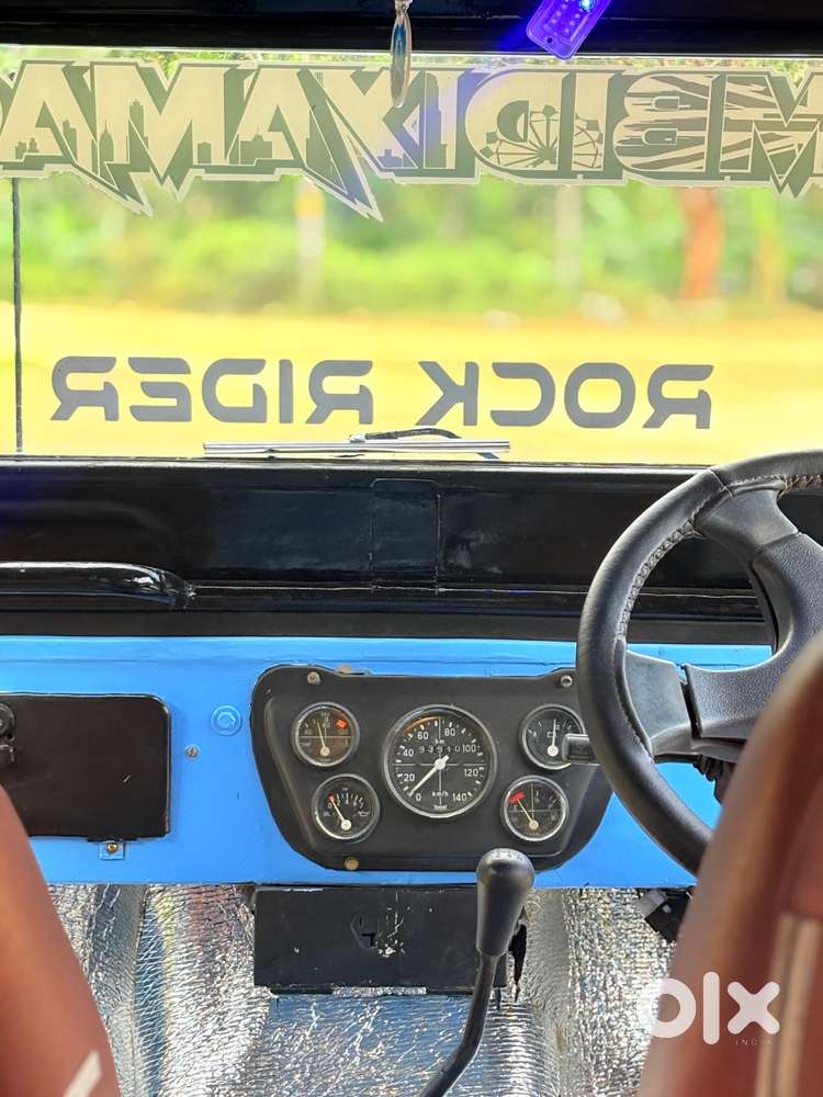 Jeep Cl-500di , 2wd , 4+1 Gear