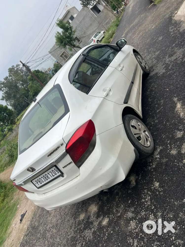 Honda Amaze 2nd Gen 2014 Diesel 82000 Km Driven