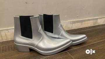 Calvin klein cuban heel clearance boots