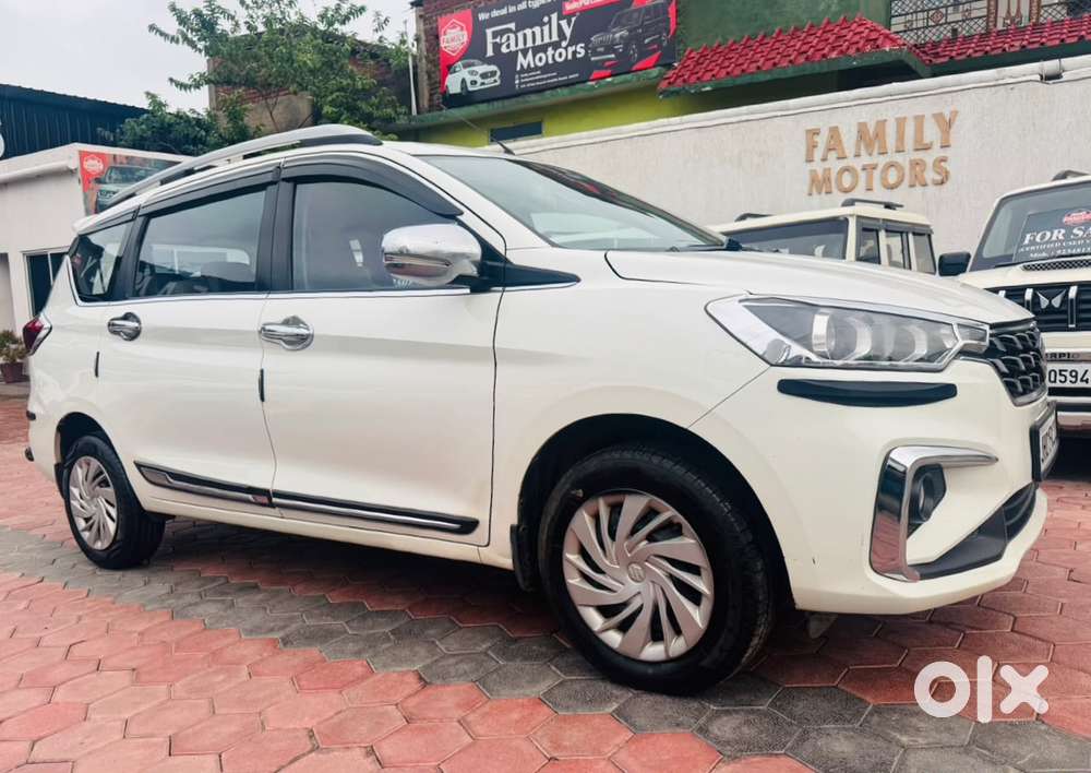 Maruti Suzuki Ertiga Vxi Abs Bs Iv, 2024, Petrol