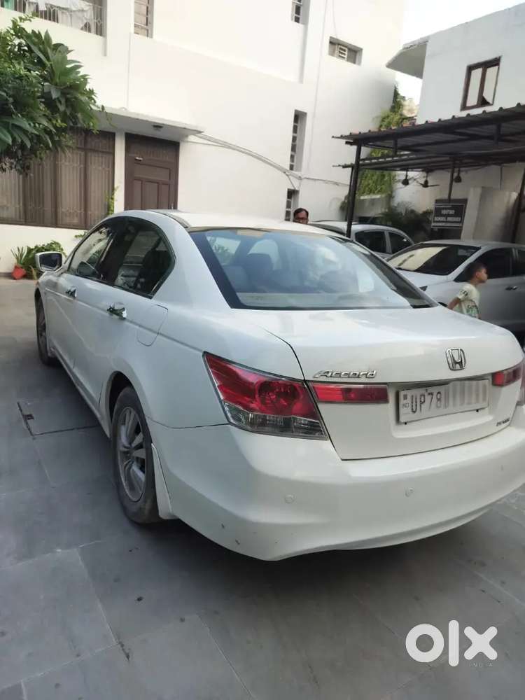 Well-maintained Honda Accord Petrol, Ready To Drive. Clean And Luxurio