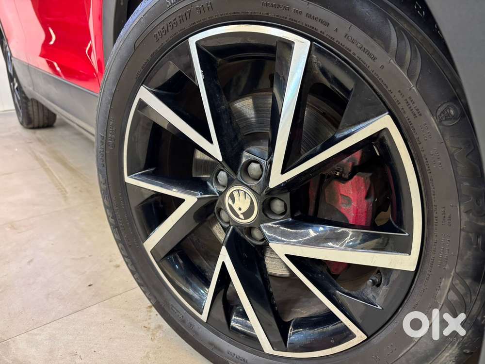 Skoda Kushaq Monte Carlo 1.5l Tsi Mt, 2023, Petrol