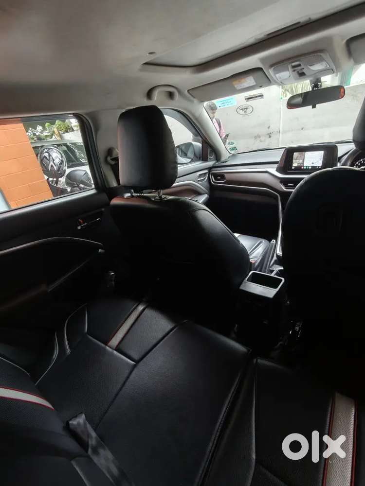 Maruti Brezza 1.5 Zxi Hybrid 2024