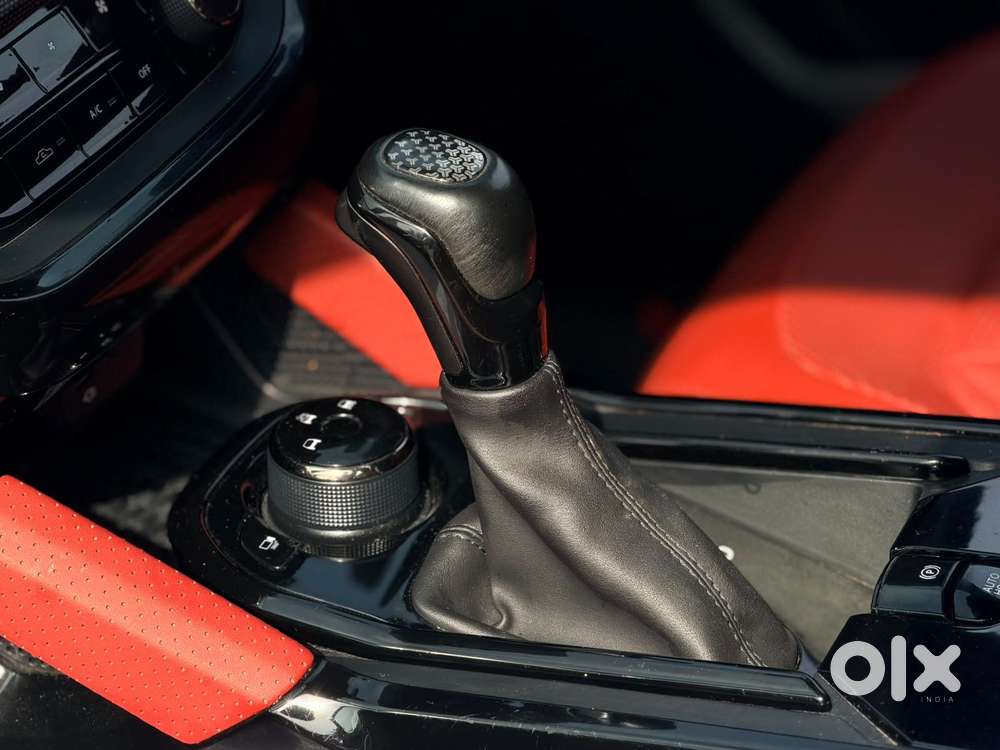 Tata Safari 2.0 Kryotec Xza Plus Dark Edition, 2023, Diesel