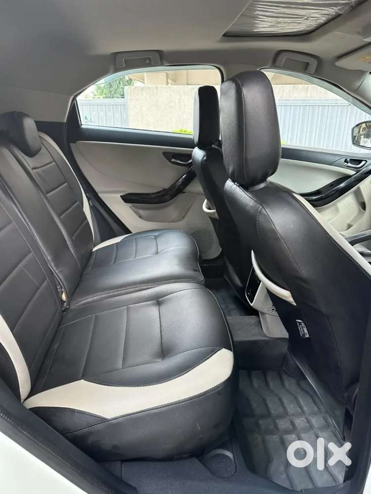 Tata Nexon 1.2 Revotron Xza Plus, 2020, Petrol