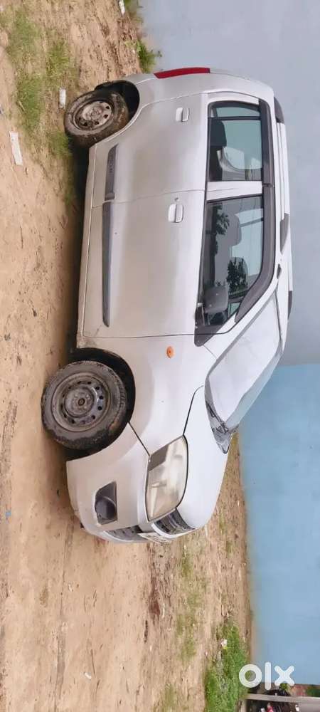 Maruti Suzuki Wagon R Lxi 2012