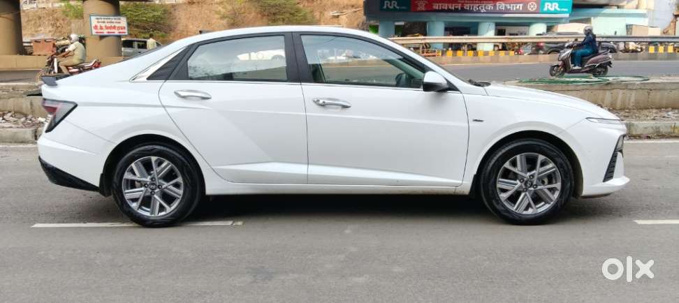 Hyundai Verna 1.5 Sx Vtvt Ivt, 2025, Petrol