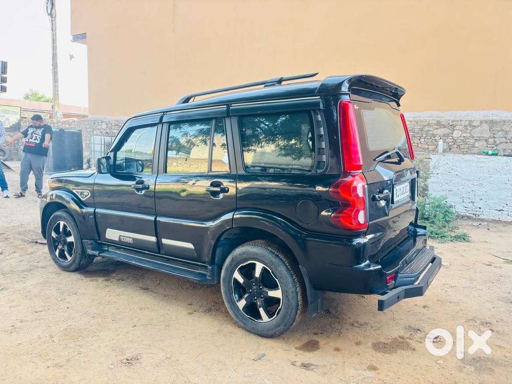 Mahindra Scorpio Classic, 2023, Diesel