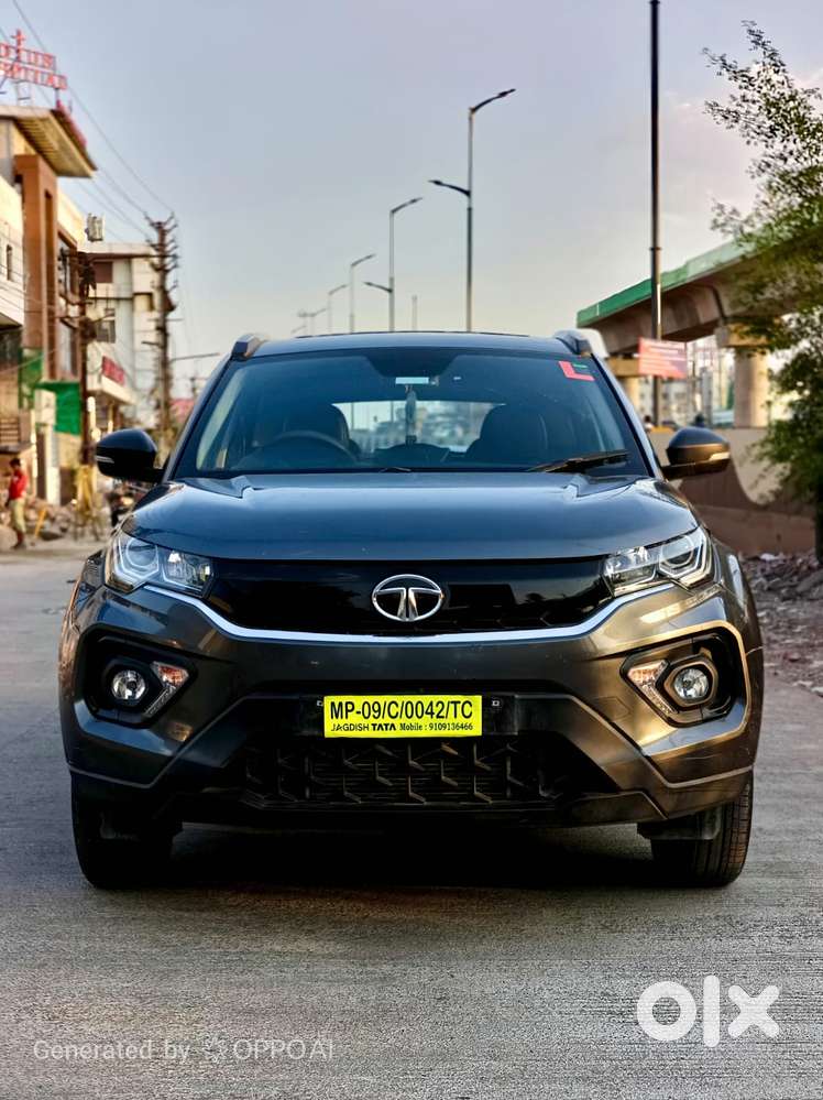 Tata Nexon, 2023, Petrol