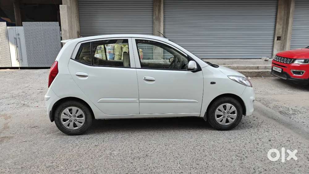 Hyundai I10 Sportz 1.2 Petrol At 2013