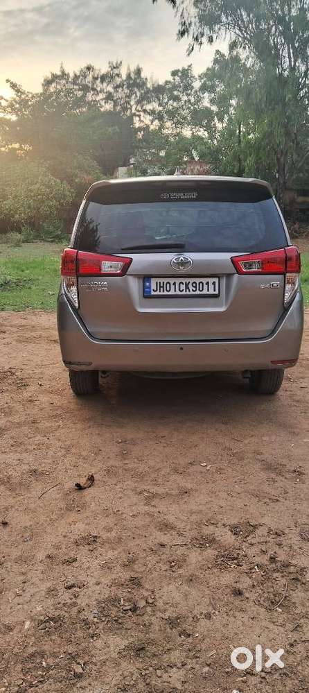 Toyota Innova Crysta 2.4 G Mt 8s, 2017, Diesel