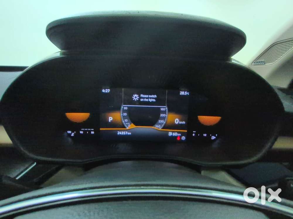 Skoda Slavia Style 1.0l Tsi At, 2022, Petrol