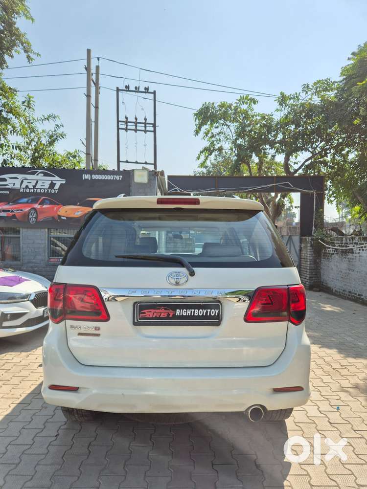 Toyota Fortuner 3.0 4x2 Automatic, 2014, Diesel