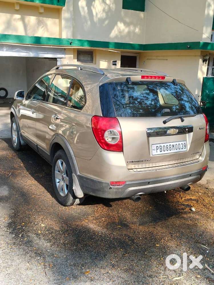 Chevrolet Captiva 2010 Awd At Diesel Well Maintained