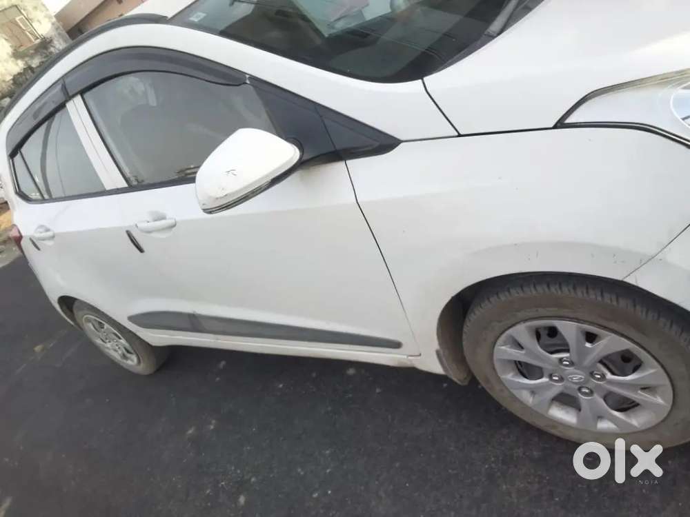Hyundai Grand I10 2016 Petrol 79500 Km Driven