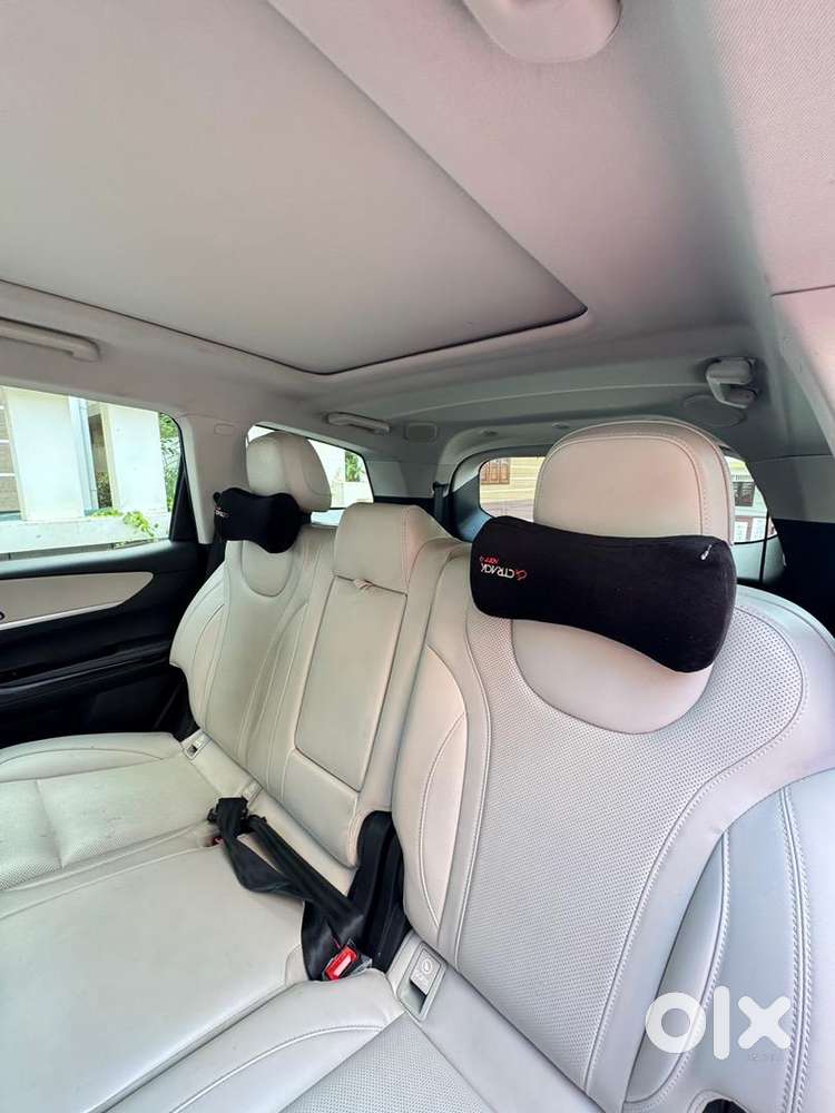 Mahindra Xuv700 2024 Diesel 14600 Km Driven