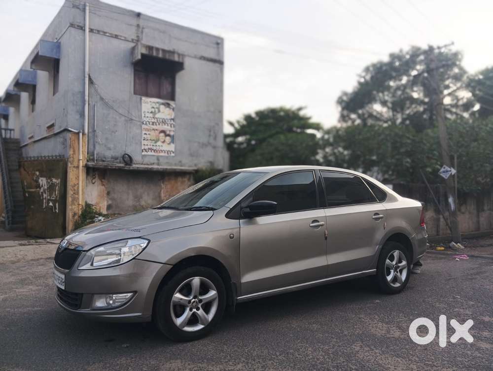 Skoda Rapid 1.5 Tdi Ambition Plus, 2014, Diesel