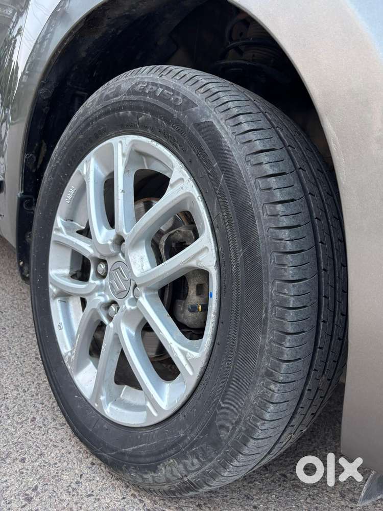 Maruti Suzuki Swift 2018 Amt Zxi, 2022, Petrol