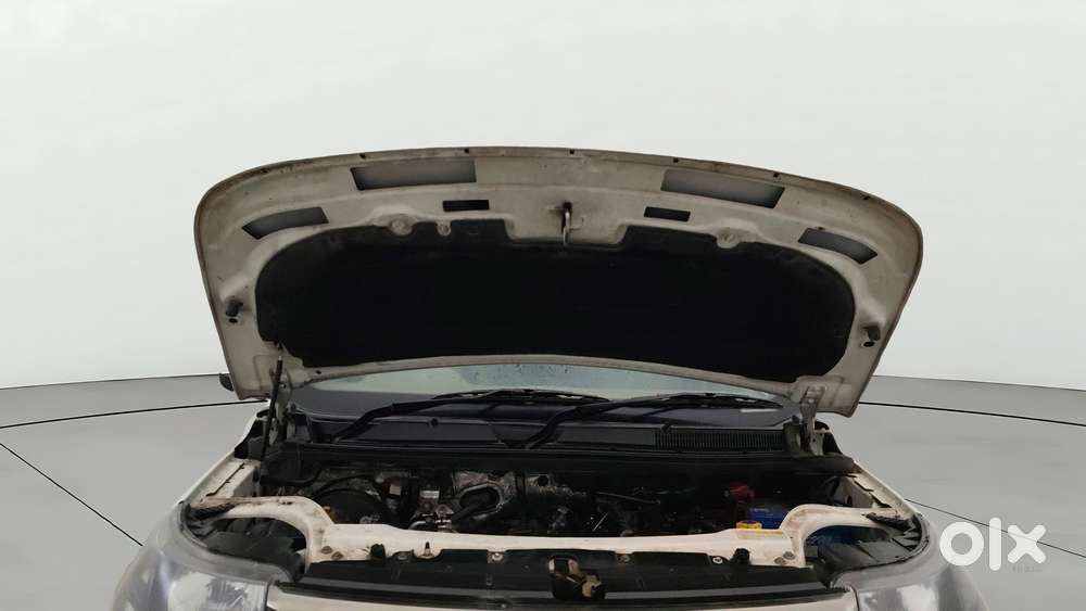 Mahindra Tuv 300 T10, 2019, Diesel