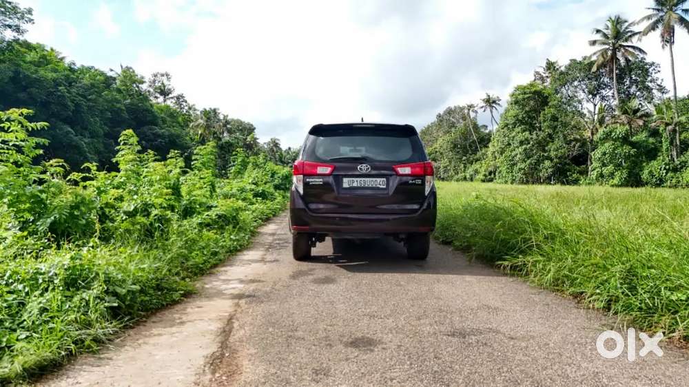 Toyota Innova Crysta 2018 Diesel Well Maintained
