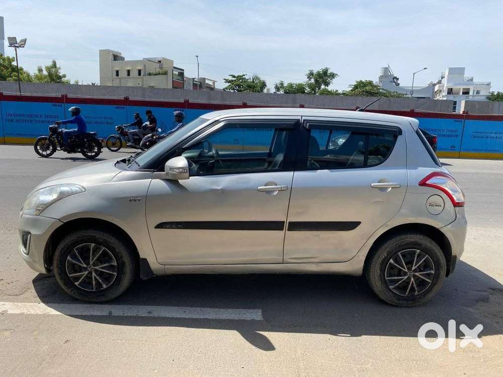 Maruti Suzuki Swift Vxi Abs Bsiv, 2015, Petrol
