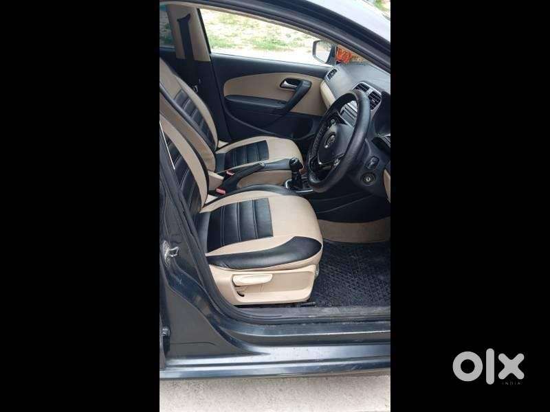Volkswagen Polo Petrol Highline 1.2l, 2015, Petrol
