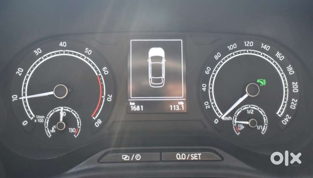 Skoda Slavia 1.0 Tsi Style At, 2025, Petrol