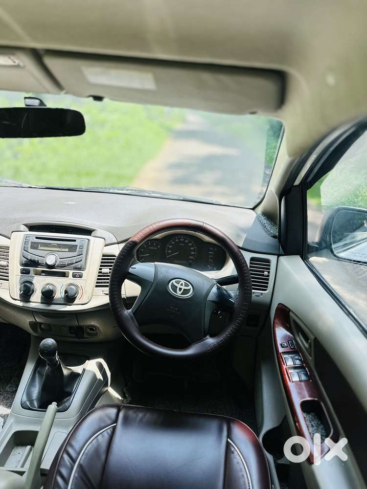 Toyota Innova 2.5 Gx 7 Str Bs-iii, 2012, Diesel