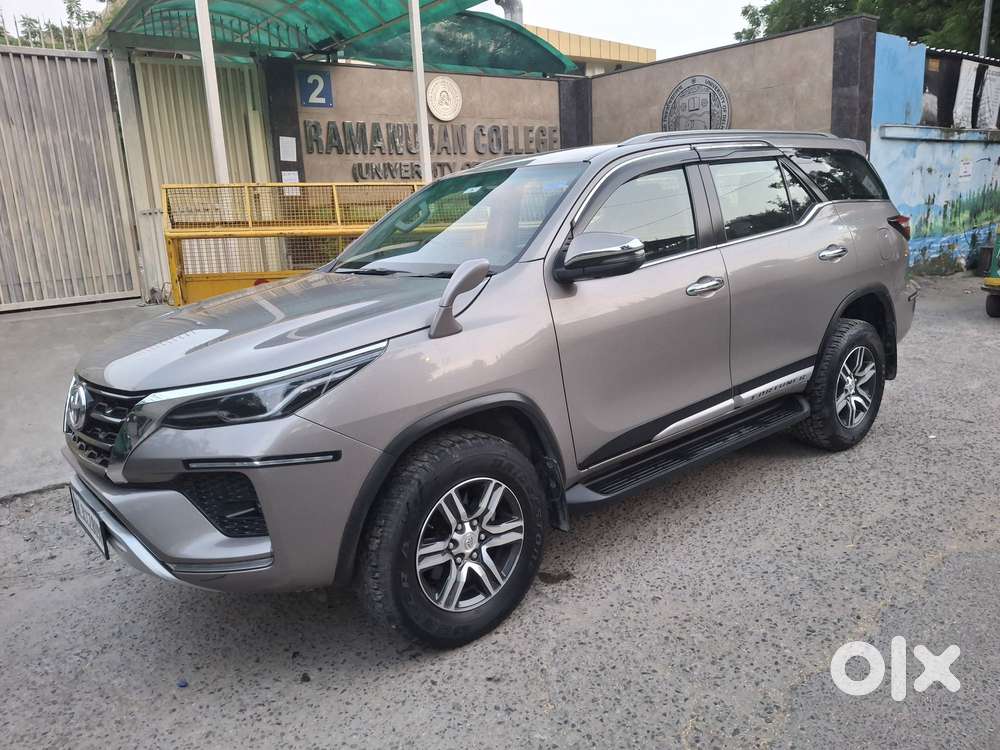 Toyota Fortuner [2021-ongoing] 2.7 2wd Petrol At, 2023, Petrol