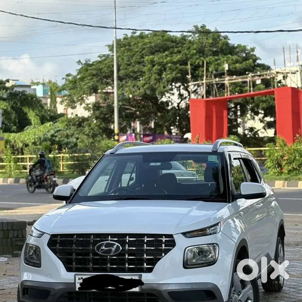 Hyundai Venue 1.2 S 2020 Petrol Manual Lucknow Registration