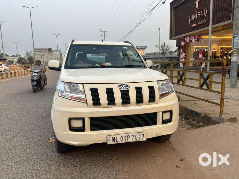 Mahindra Tuv 300 2018 Diesel Well Maintained