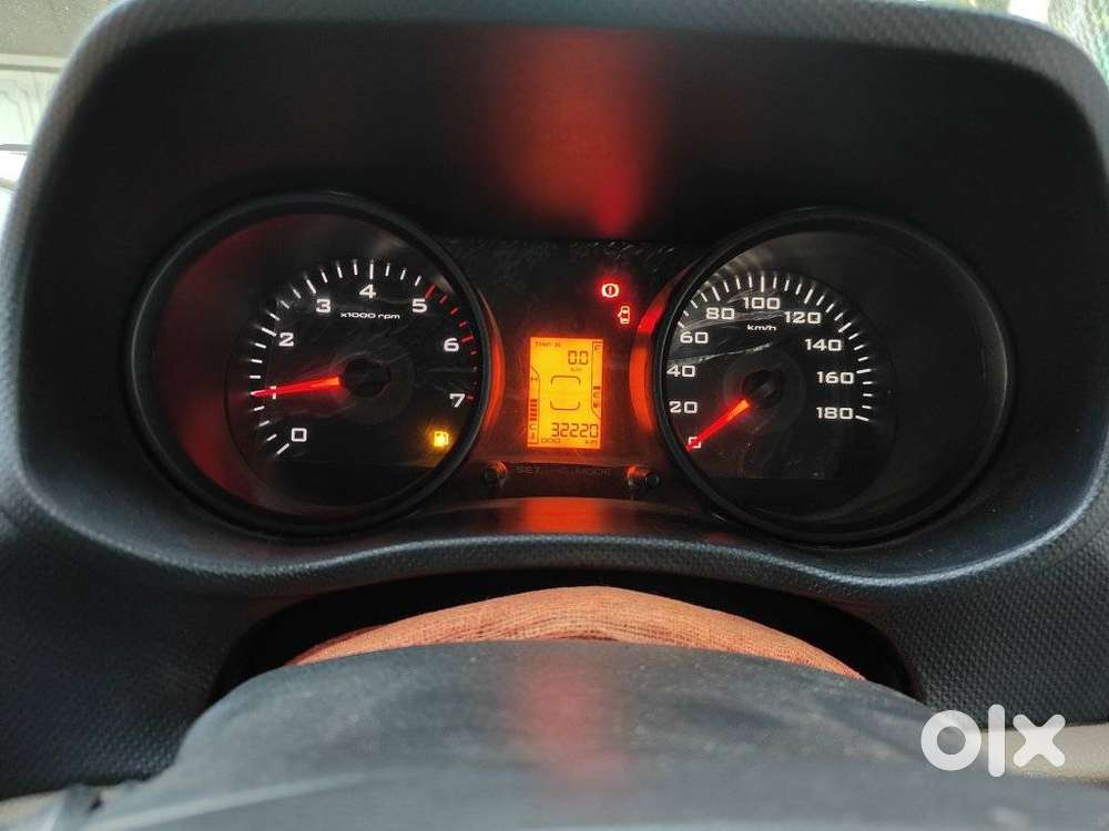 Mahindra Tuv 300 T6 Plus, 2017, Diesel