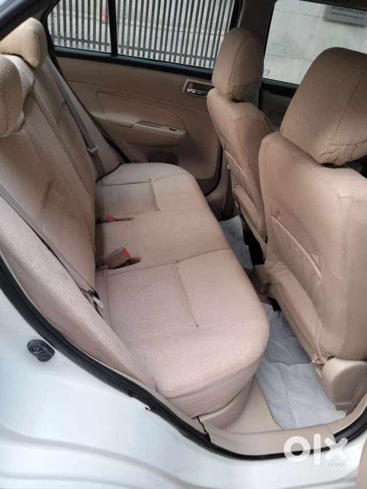 Maruti Suzuki Swift Dzire Vxi Optional, 2015, Petrol