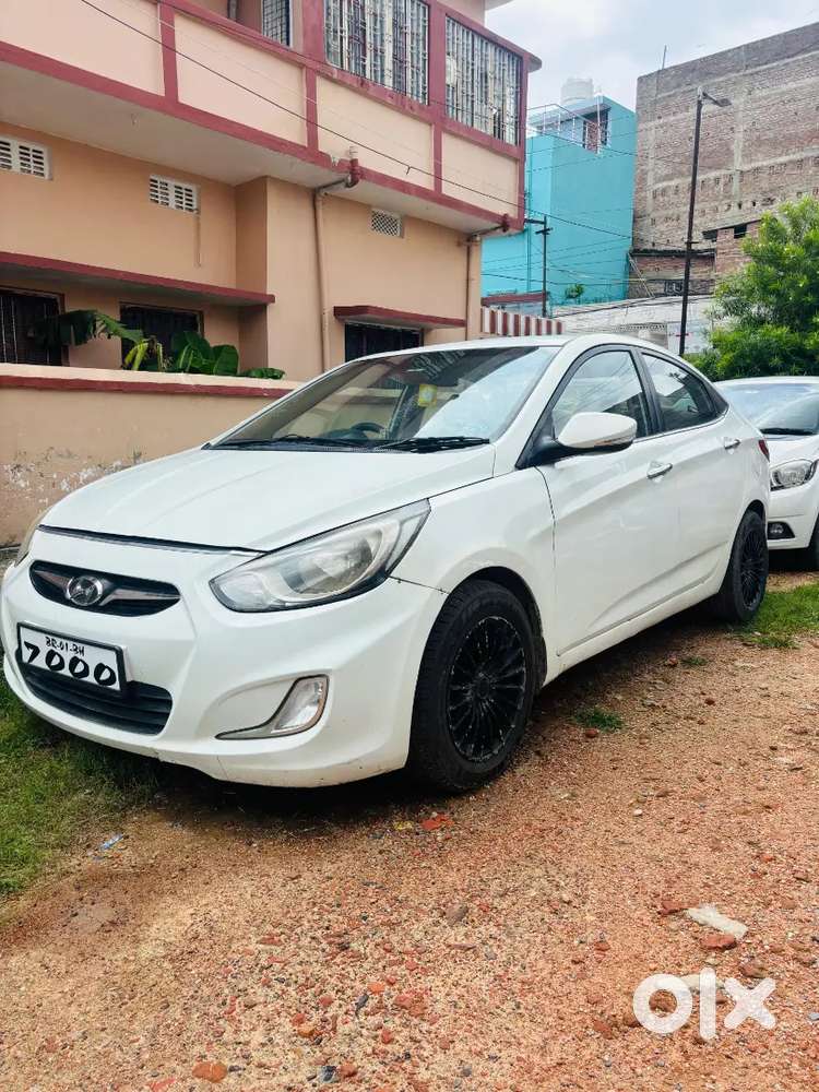 Hyundai Verna 2012 Diesel Manual