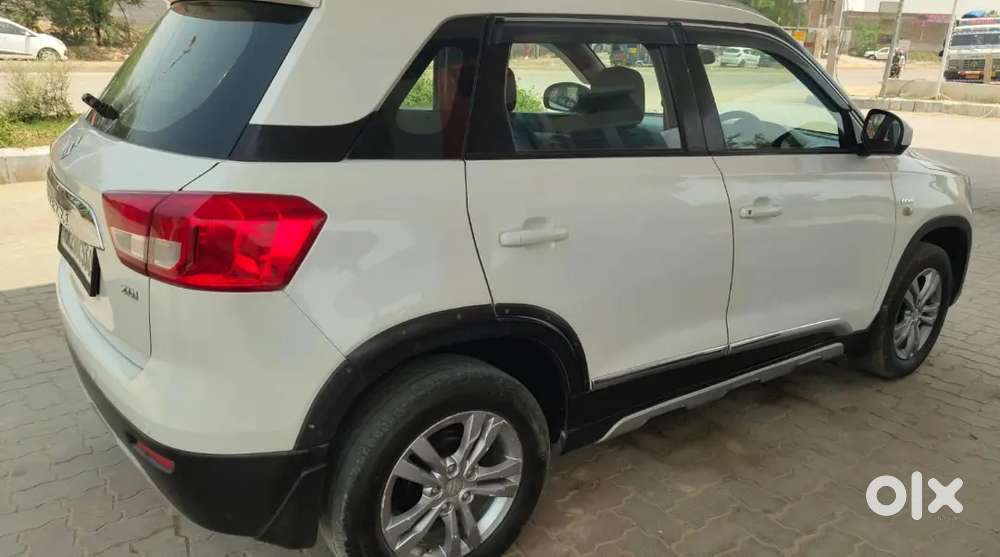 Maruti Suzuki Brezza 76k Km 2017 Hr Num