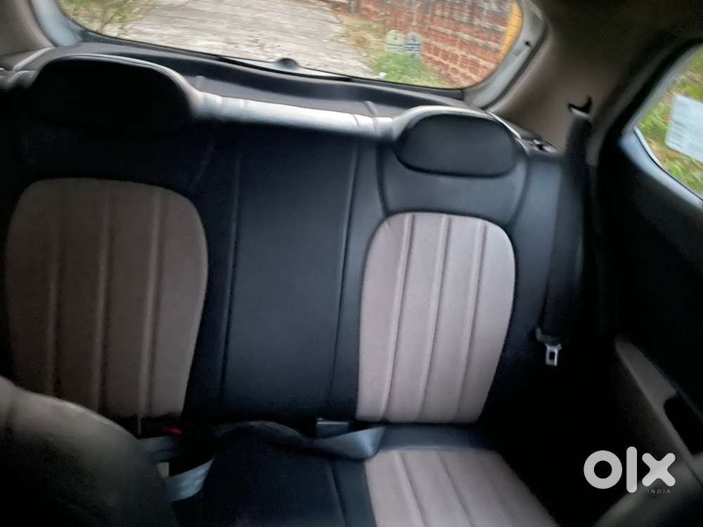 Hyundai Grand I10 2018 Petrol 27357 Km Driven