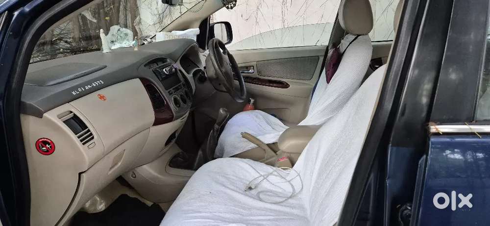 Toyota Innova 2005 Diesel 320000 Km Driven