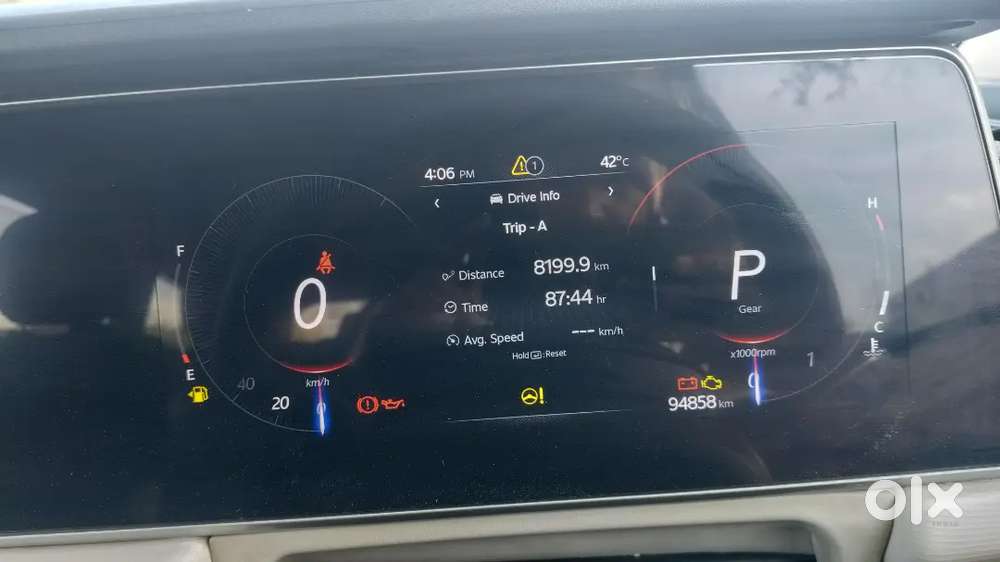 Mahindra Xuv700 2023 Diesel 98000 Km Driven