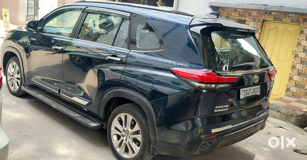 Toyota Innova Hycross 2.0 Zx Hybrid 7 Str, 2023, Petrol