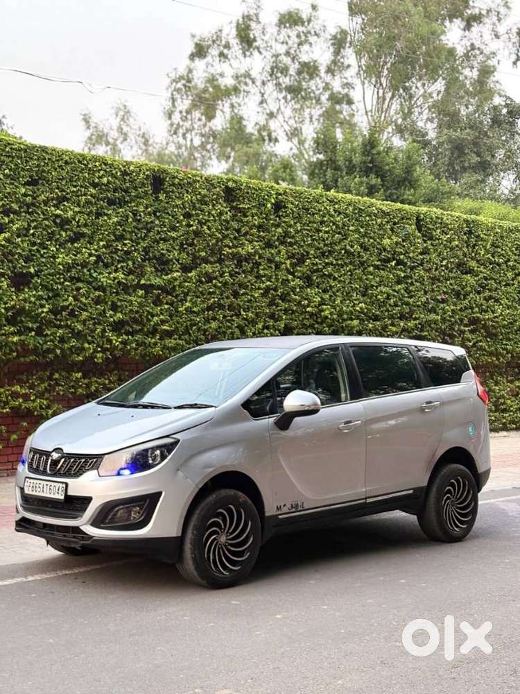 Mahindra Marazzo M6, 2018, Diesel