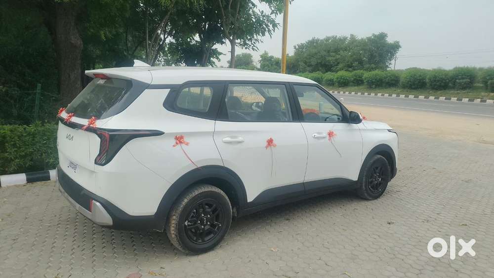 Kia Carens Clavis 2026petrol