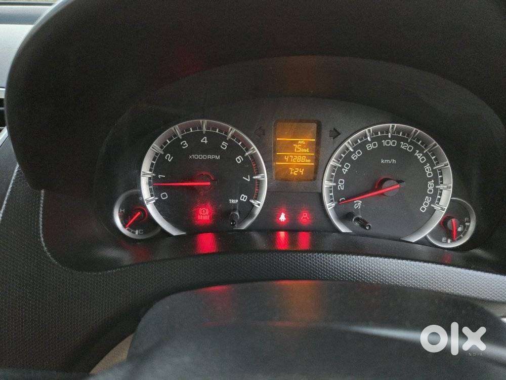 Maruti Suzuki Swift Dzire Vxi Optional, 2016, Petrol