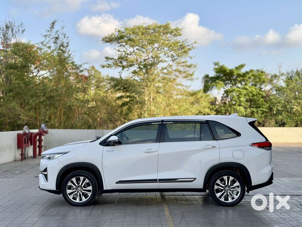 Toyota Innova Hycross 2.0 Zx Hybrid 7 Str, 2023, Electric