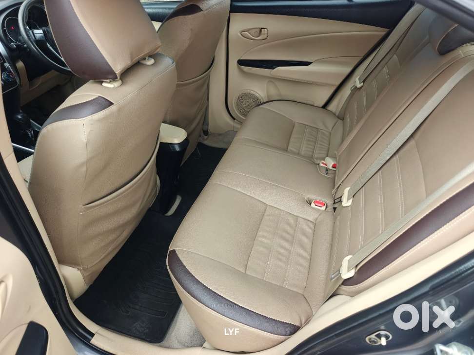 Toyota Yaris J Cvt, 2018, Petrol