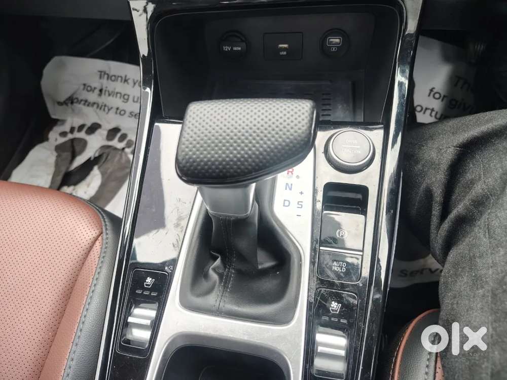 Hyundai Alcazar 1.5 Tdct Signature (o) 7s Petrol, 2024, Petrol
