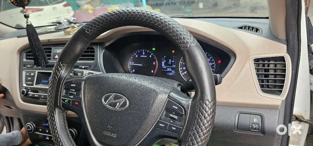 Hyundai Elite I20 Sport  2015 Diesel  1st Owner 980000 Km Driven