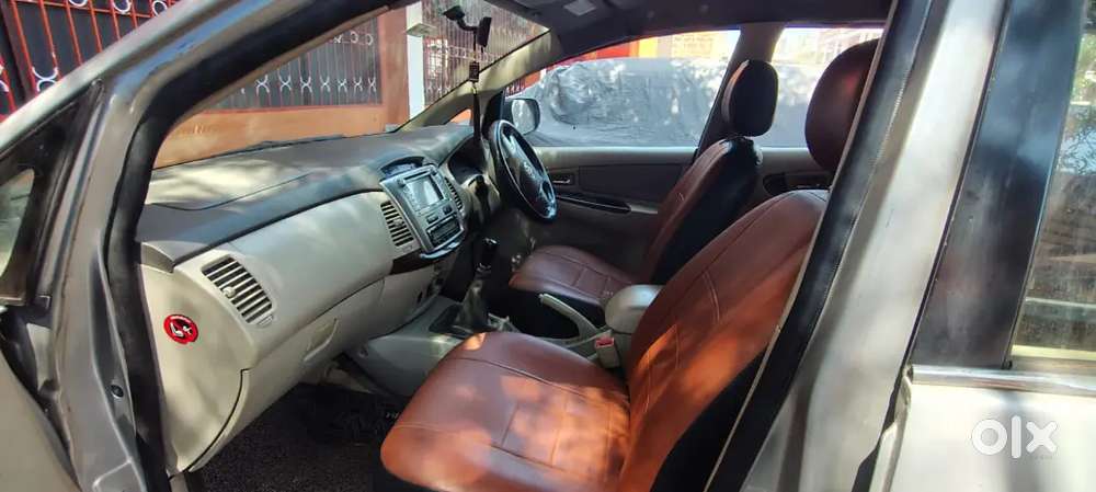 Toyota Innova 2015 Diesel 190000 Km Driven