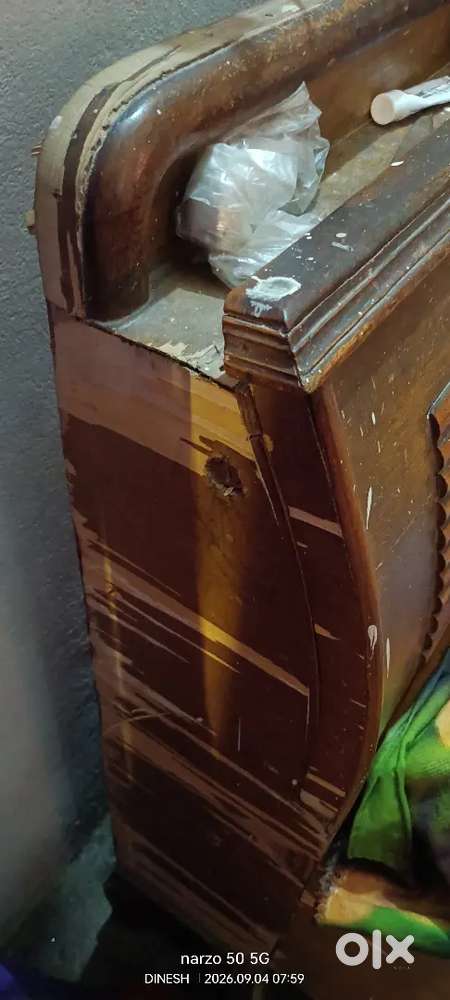Deewan bed