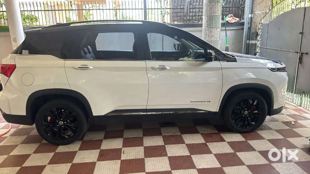 Mg Hector 2025 Petrol 12500 Km Driven For Sale