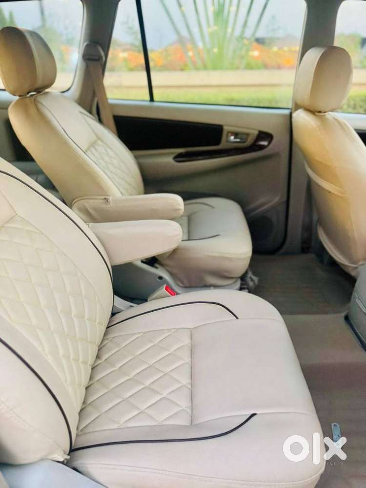 Toyota Innova 2004-2011 2.5 V Diesel 7-seater, 2013, Diesel